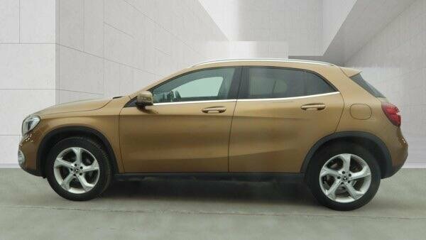 Mercedes-Benz GLA Class 2018 1.6 Gla200 Sport Premium Plus Euro 6 Ss DL67BJJ Beige #6