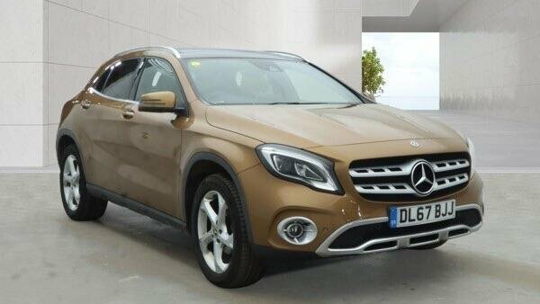 Mercedes-Benz GLA Class 2018 1.6 Gla200 Sport Premium Plus Euro 6 Ss Beige