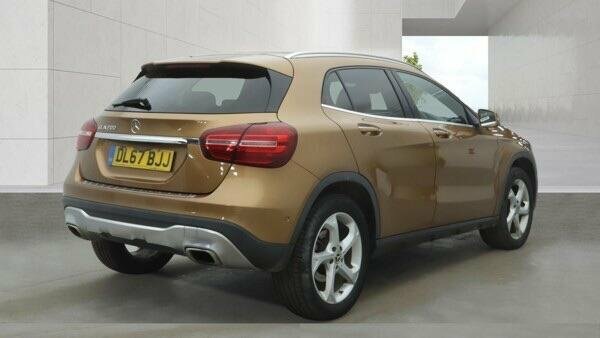 Mercedes-Benz GLA Class 2018 1.6 Gla200 Sport Premium Plus Euro 6 Ss DL67BJJ Beige #3