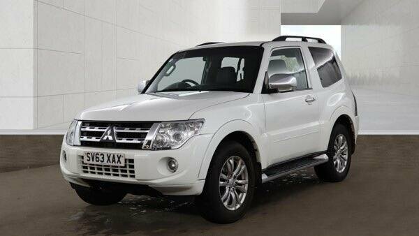 Mitsubishi Shogun 2013 3.2 Di-dc Warrior 4Wd Euro 5 Swb White #2