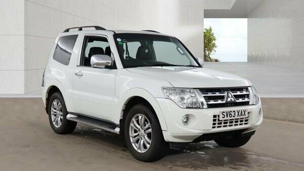 Mitsubishi Shogun 2013 3.2 Di-dc Warrior 4Wd Euro 5 Swb White