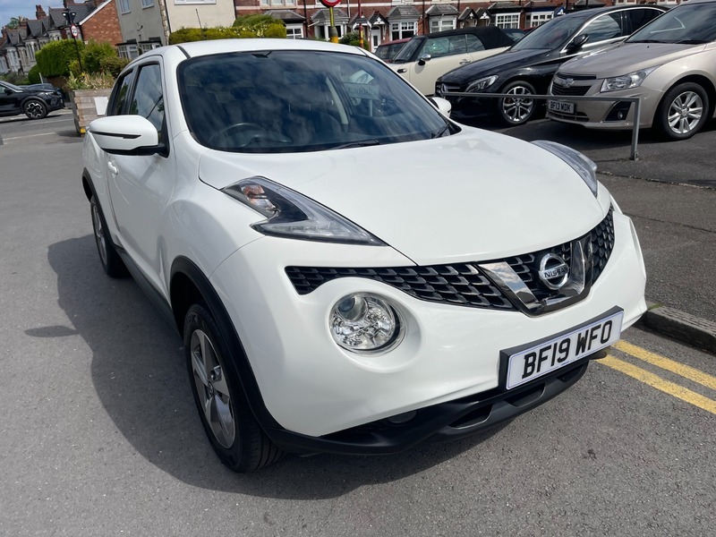 Nissan Juke Acenta White #5