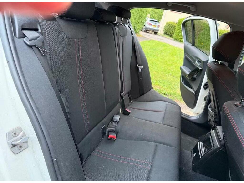 BMW 1 Series 116D Sport SW17DYG White #6