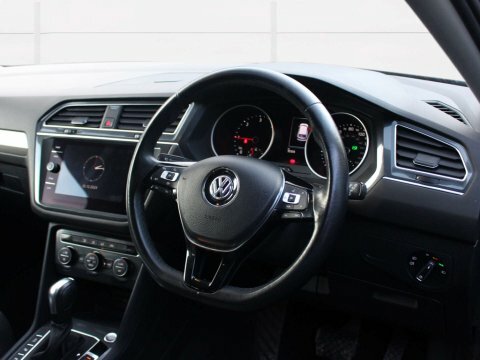 Volkswagen Tiguan Allspace Match Tdi LV70WWF Grey #6