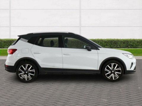 Seat Arona 2023 23 1.0 NU23HHW White #2