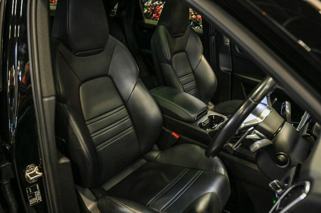 Porsche Cayenne 3.0T V6 Coupe Tiptronics 4Wd Euro 6 S FV69KRO Black #6
