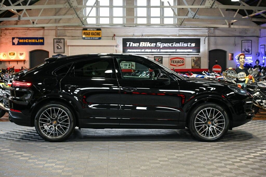 Porsche Cayenne 3.0T V6 Coupe Tiptronics 4Wd Euro 6 S FV69KRO Black #2