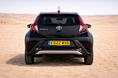 Toyota Aygo X 1.0 Vvt-i Pure EO22WXB Black #4