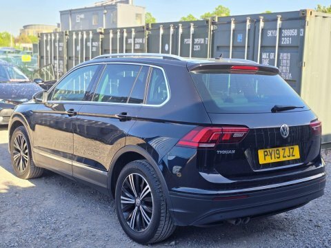 Volkswagen Tiguan 2.0 Tdi Se PY19ZJZ Black #3