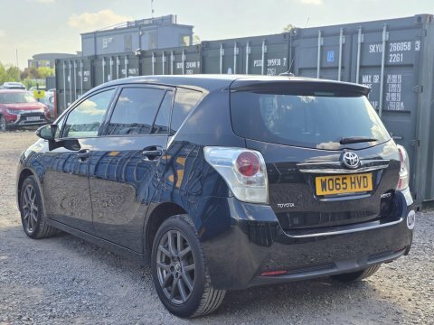Toyota Verso 1.8 V-matic Trend WO65HVD Black #4