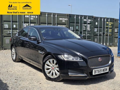 Jaguar XF 2.0D Portfolio Saloon Black