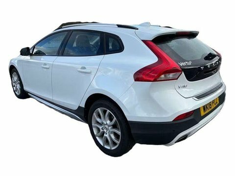 Volvo V40 1.5 T3 Pro WK18PCZ White #3