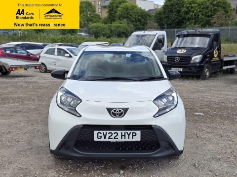 Toyota Aygo X 1.0 Vvt-i Pure GV22HYP White #2