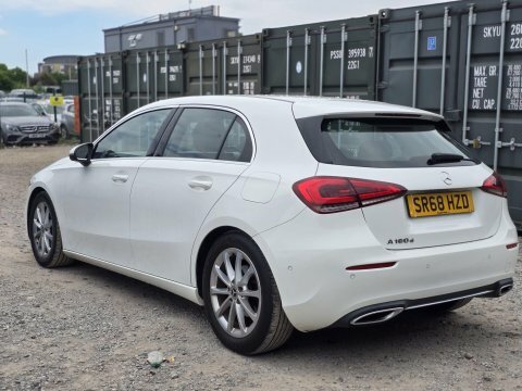 Mercedes-Benz A Class 1.5 A180d Sport SR68HZD White #4