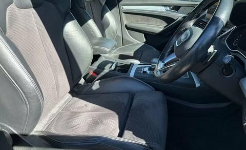 Audi Q5 2.0 Tfsi S MK67KYW Black #5