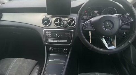 Mercedes-Benz GLA Class 1.6 Gla180 Gpf LX69KUJ Black #5