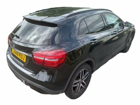 Mercedes-Benz GLA Class 1.6 Gla180 Gpf LX69KUJ Black #4