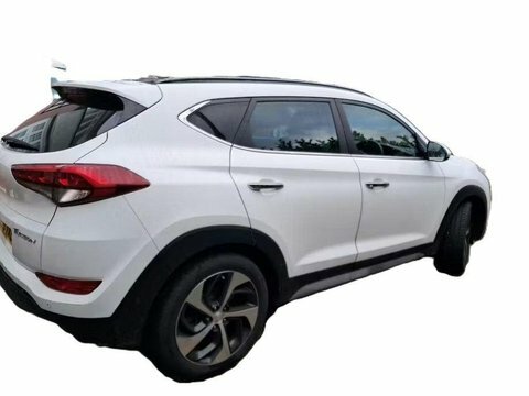 Hyundai Tucson 1.7 Crdi Blue RE18VAD White #4