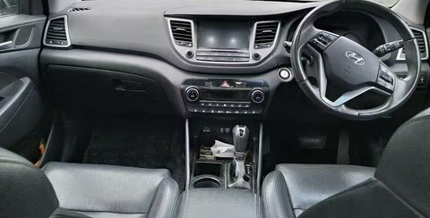 Hyundai Tucson 1.7 Crdi Blue RE18VAD White #5