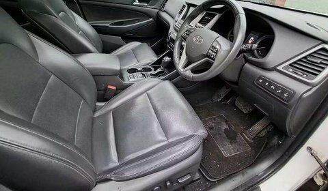 Hyundai Tucson 1.7 Crdi Blue RE18VAD White #6