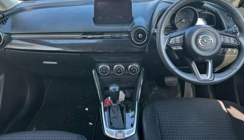 Mazda 2 1.5 Skyactiv-g Se-l Black #5