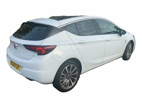 Vauxhall Astra 1.5 Turbo D HL21FLP White #4