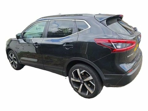 Nissan Qashqai 1.3 Dig-t Tekna YF68YKY Black #3