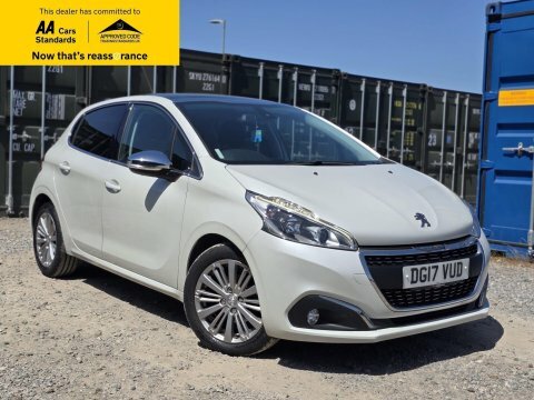 Peugeot 208 1.2 Puretech Allure White