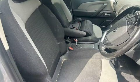 Citroen C4 Picasso 1.6 Bluehdi Exclusive VE65CWV Silver #5