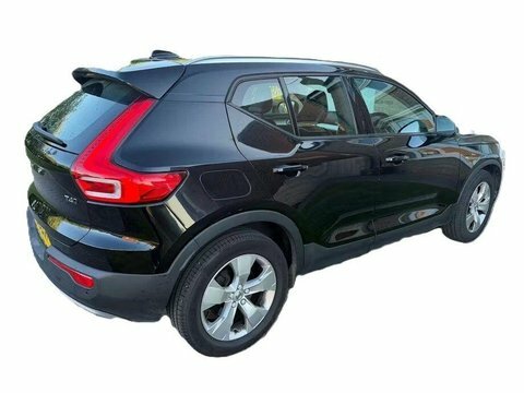 Volvo XC40 2.0 T4 Momentum LB19ENT Black #3