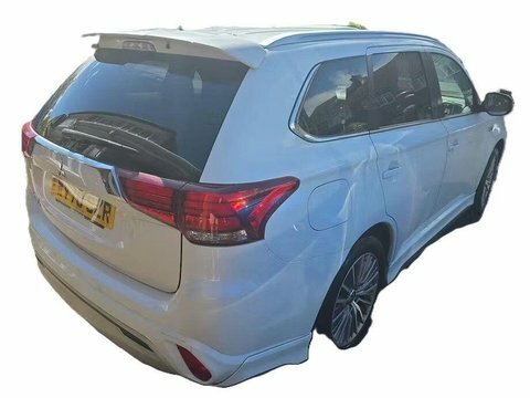 Mitsubishi Outlander 2.4H Twinmotor 13.8Kwh WV70SZR White #4