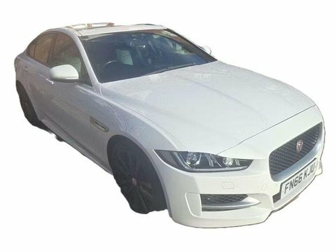 Jaguar XE 2.0D R-sport Saloon White