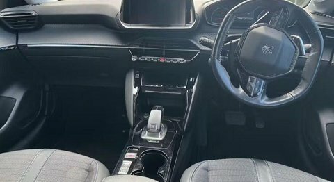 Peugeot 208 1.2 Puretech Allure CA20GBE Black #5