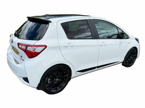Toyota Yaris 1.5 Vvt-h Gr MK69ZVA White #3