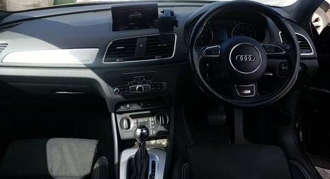 Audi Q3 2.0 Tdi S GC17DXH Black #5