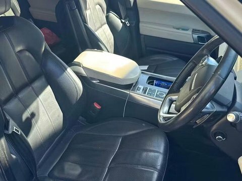 Land Rover Range Rover Sport 3.0 Sd V6 KD17DXB White #6