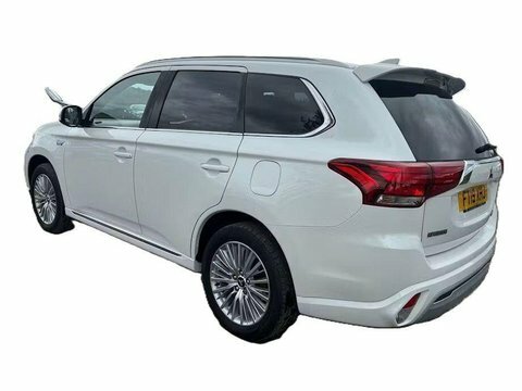 Mitsubishi Outlander 2.4H Twinmotor 13.8Kwh FT19XHJ White #3