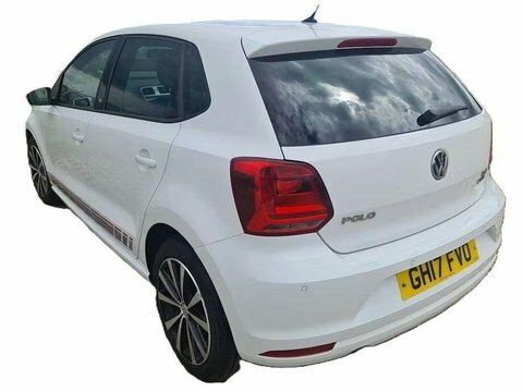 Volkswagen Polo 1.2 Tsi Bluemotion GH17FVO White #3
