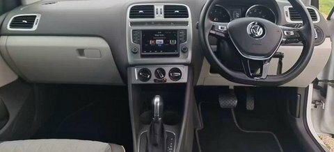 Volkswagen Polo 1.2 Tsi Bluemotion GH17FVO White #5