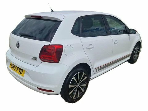 Volkswagen Polo 1.2 Tsi Bluemotion GH17FVO White #4