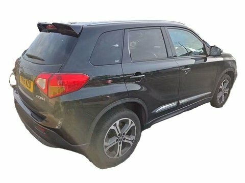 Suzuki Vitara 1.6 Sz5 Suv Black #4