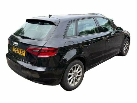 Audi A3 1.2 Tfsi Se VE63LSF Black #4