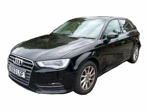 Audi A3 1.2 Tfsi Se VE63LSF Black #2