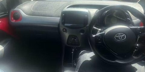 Toyota Aygo 1.0 Vvt-i X-trend Red