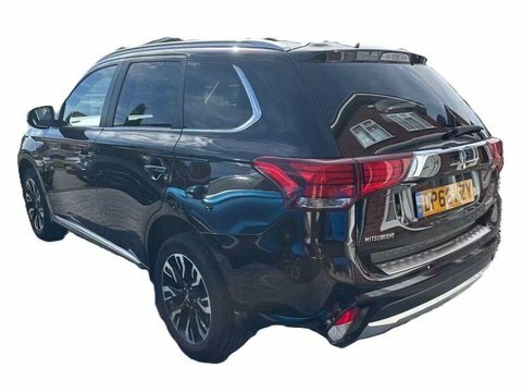 Mitsubishi Outlander 2.0H 12Kwh Juro DP66KZY Black #3