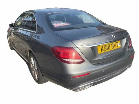 Mercedes-Benz E Class 2.0 E220d Se KS18BVT Grey #3