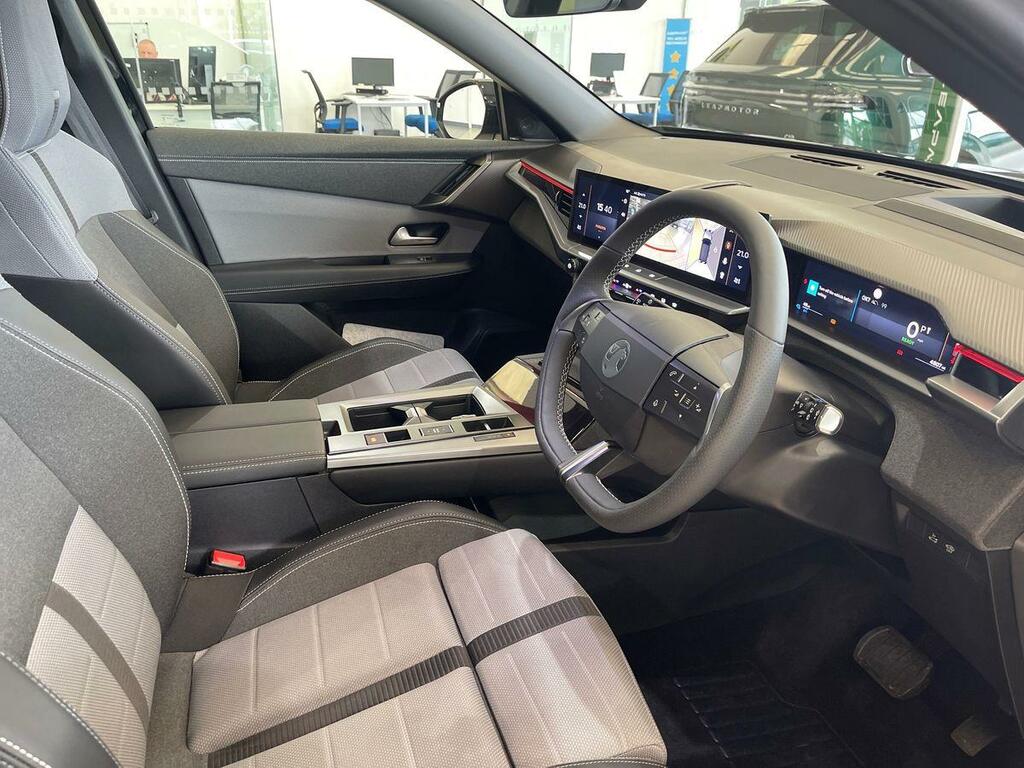 Vauxhall Grandland 157Kw Ultimate 73Kwh Panoramic Roof CA25KLO Black #3