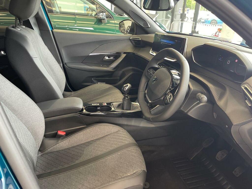 Peugeot 2008 1.2 Puretech Allure CF26EUH Blue #3