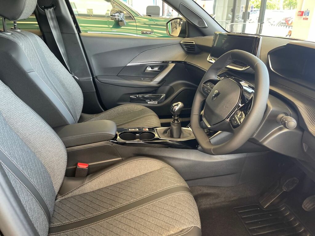 Peugeot 2008 1.2 Puretech Allure CF26EUE Black #3
