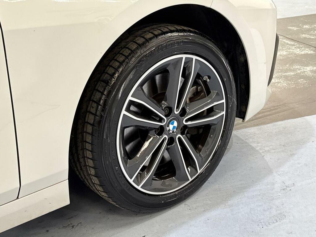 BMW 2 Series 220I Sport Step HX72XMG White #4